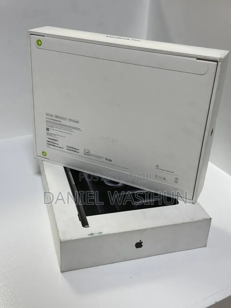 New Laptop Apple MacBook Pro 2025 M5 14-inch 16GB Apple M5 Pro SSD 1T