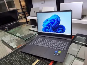 New Laptop HP Victus 15 16GB Intel Core i7 SSD 1T