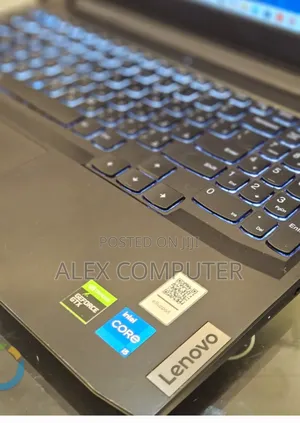 New Laptop Lenovo Ideapad 3 16GB Intel Core i5 SSD 512GB