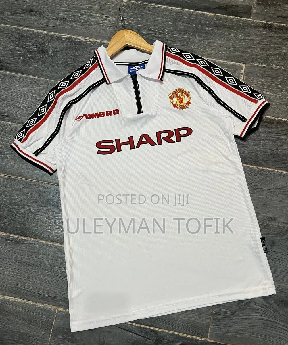 Manchester United 1997-99 Away White Retro Jersey - Sharp (Umbro)