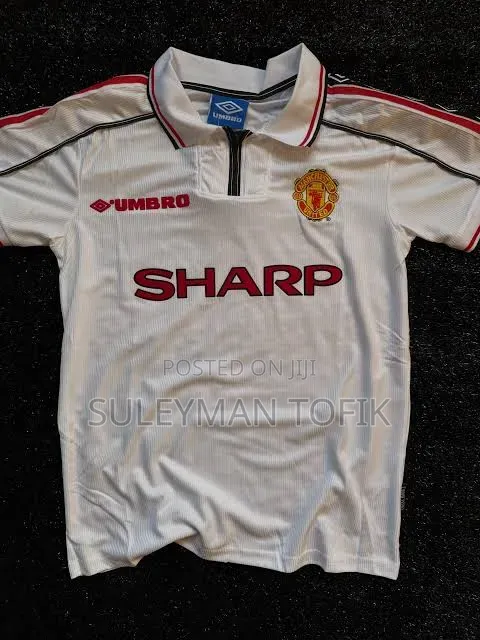 Manchester United 1997-99 Away White Retro Jersey - Sharp (Umbro)