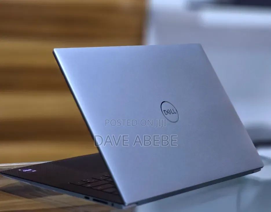 New Laptop Dell 16GB Intel Core i9 SSD 512GB