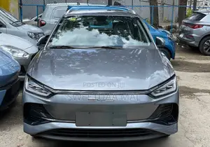New BYD E2 43 kWh 94 hp FWD 2025 Gray