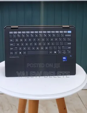 New Laptop HP OmniBook Ultra Flip 14" 16GB Intel Core Ultra 7 SSD 1T
