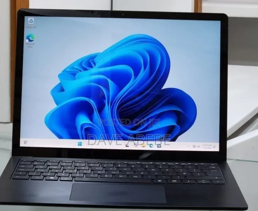 New Laptop Microsoft Surface Laptop 4 16GB Intel Core i7 SSD 512GB