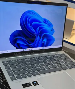 New Laptop HP EliteBook 840 G9 16GB Intel Core i5 SSD 512GB