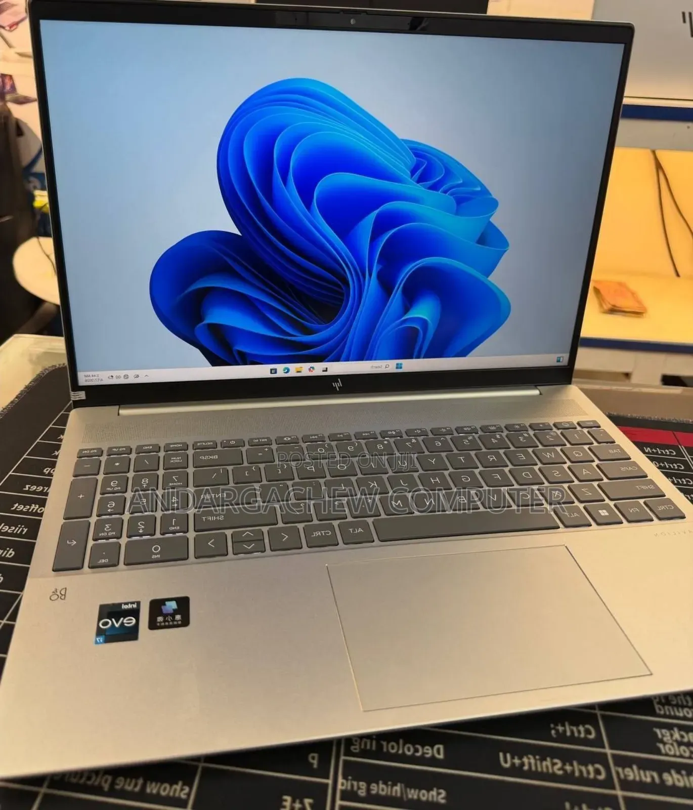 New Laptop HP Pavilion 13 16GB Intel Core i7 SSD 1T