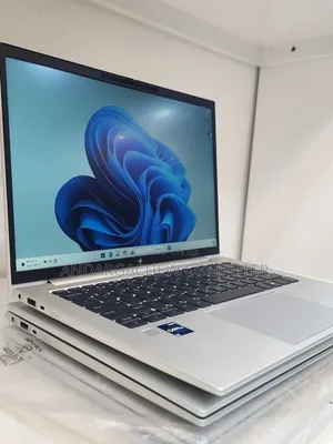 New Laptop HP 16GB Intel Core i5 SSD 512GB