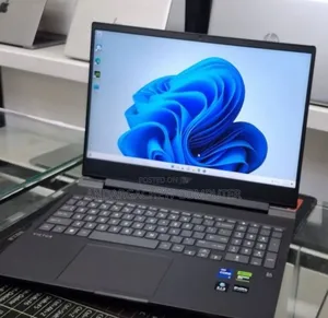 New Laptop HP Victus 15 16GB Intel Core i7 SSD 1T
