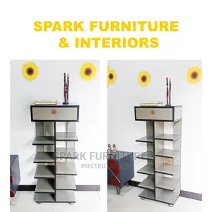 Photo - (Shoe Rack) እስከ 10 ጫማዎችን መያዝ የሚችል