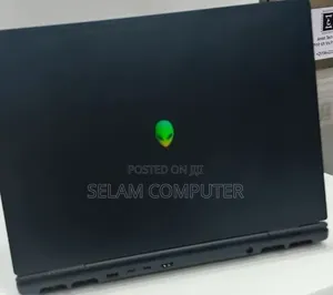 New Laptop Alienware M17x R2 32GB Intel Core i5 SSD 512GB
