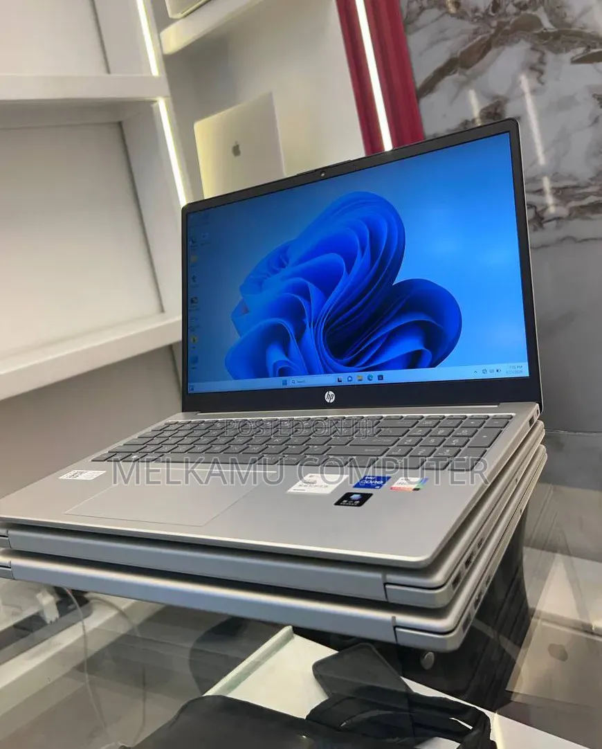 New Laptop HP Stream Notebook 16GB Intel Core i5 SSD 1T