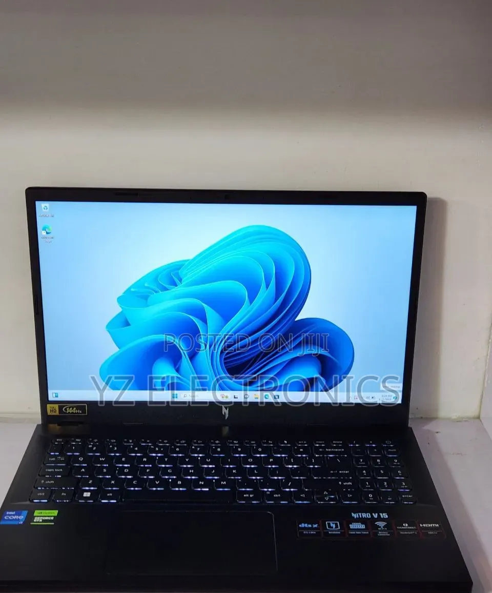 New Laptop HP 15-da2933nia 16GB Intel Core i7 SSD 512GB