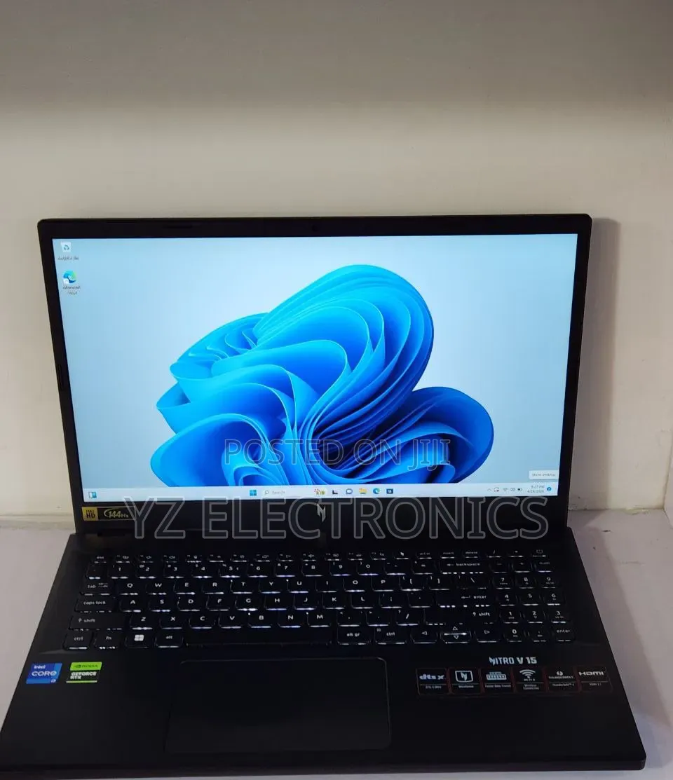 New Laptop HP 15-da2933nia 16GB Intel Core i7 SSD 512GB