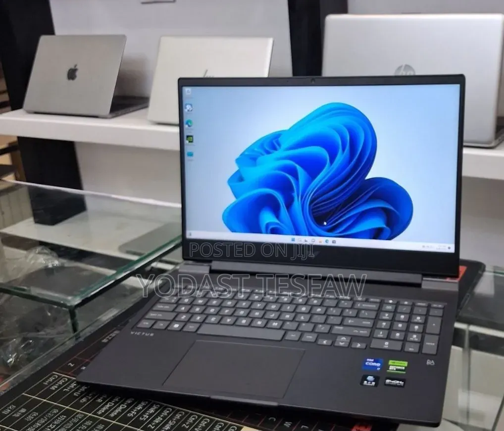 New Laptop HP Victus 15 16GB Intel Core i7 SSD 1T