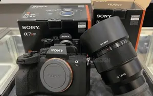 Sony A7r Iv With 85mm F1.8 Prime Lens