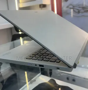 New Laptop Acer Aspire 1300 16GB Intel Core i7 SSD 1T