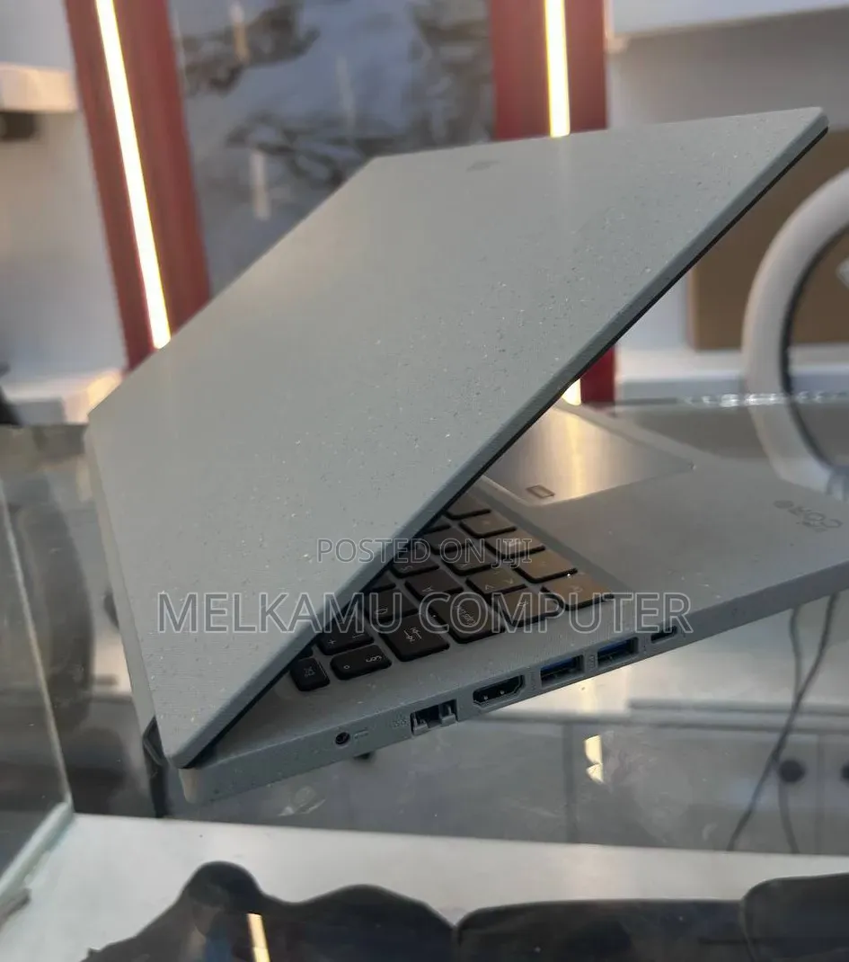 New Laptop Acer Aspire 1300 16GB Intel Core i7 SSD 1T