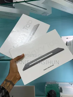 New Laptop Samsung 8GB SSD 256GB