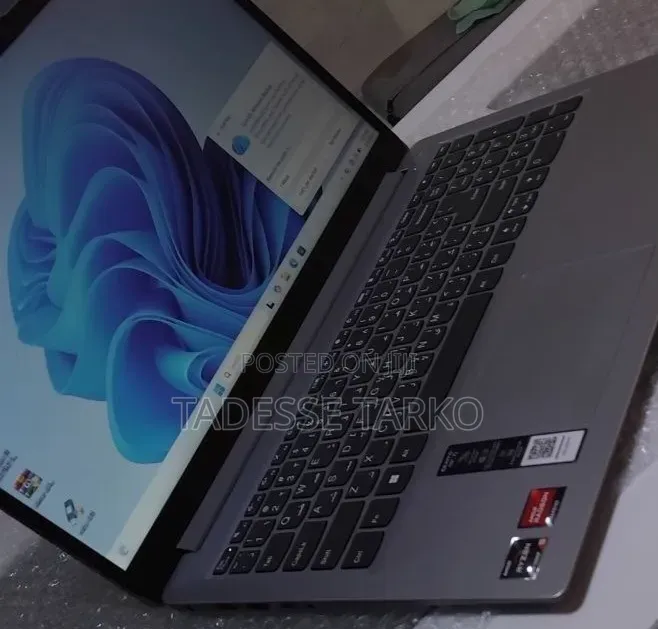 New Laptop Lenovo IdeaPad 1 8GB AMD Ryzen 5 SSD 512GB