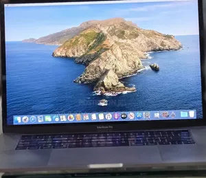 New Laptop Apple MacBook Pro 2018 32GB Intel Core i9 SSD 1T