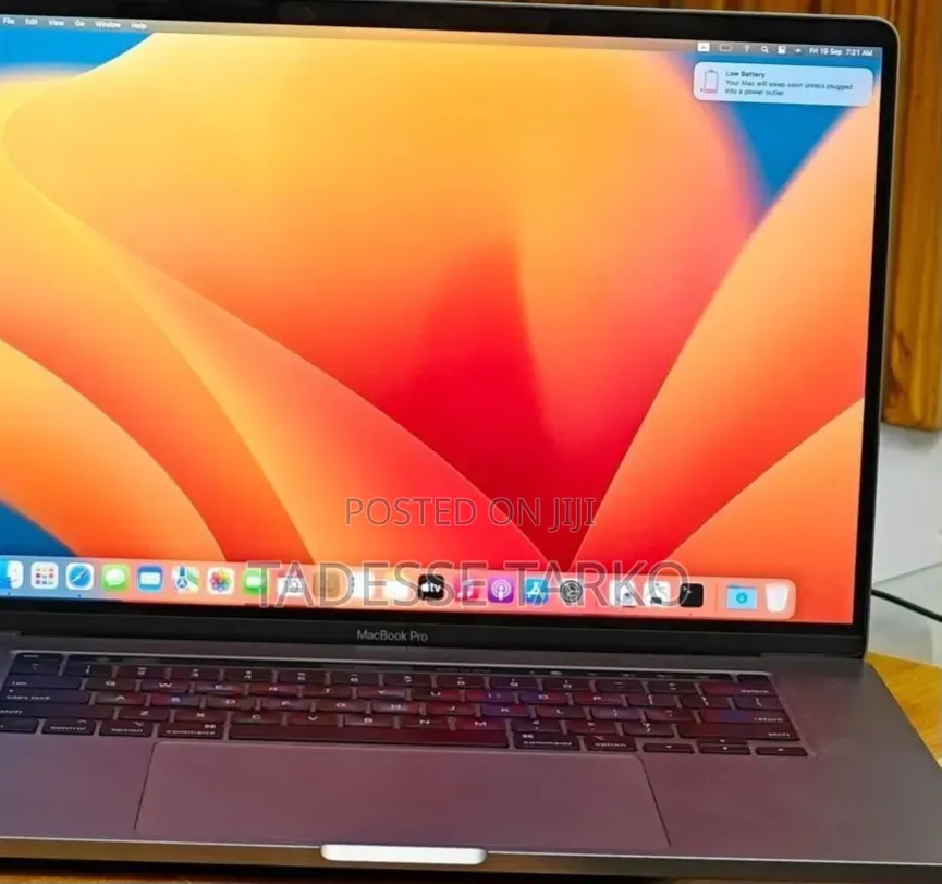 New Laptop Apple MacBook Pro 2019 16GB Intel Core i7 SSD 512GB
