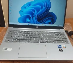 New Laptop HP 15-dy2075tg 16GB Intel Core i7 SSD 512GB