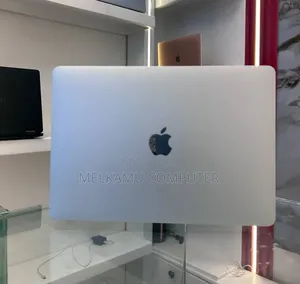 New Laptop Apple MacBook Air 2020 M1 8GB Intel Core i5 SSD 256GB