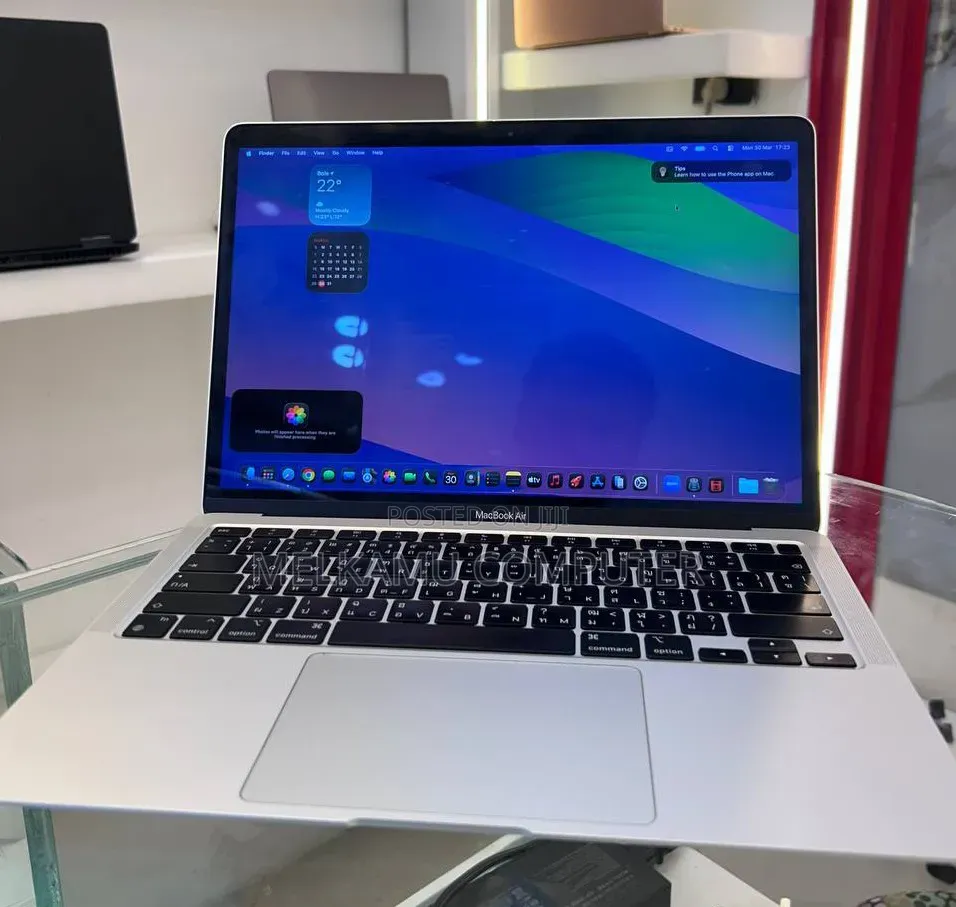 New Laptop Apple MacBook Air 2020 M1 8GB Intel Core i5 SSD 256GB