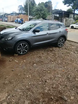 Nissan Qashqai 2016 Gray