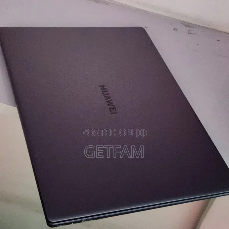 New Laptop Huawei Matebook D 15 16GB Intel Core i7 SSD 512GB