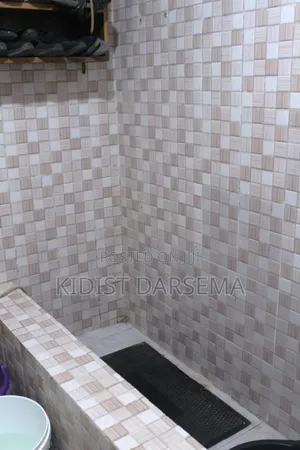 6bdrm House in Bole for sale