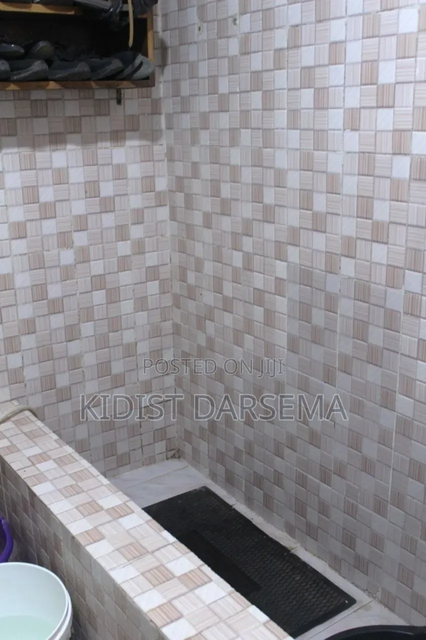 6bdrm House in Bole for sale