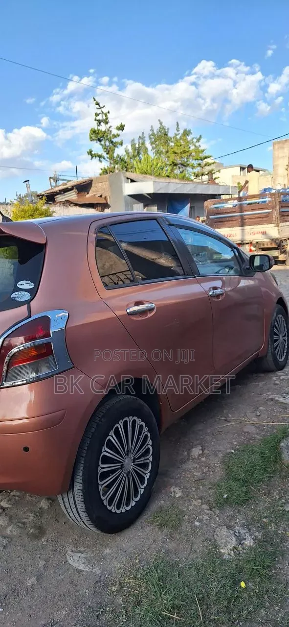 Toyota Yaris 2008 Burgundy