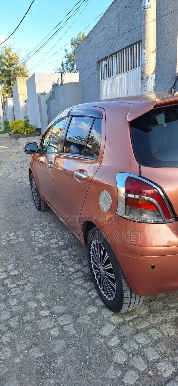 Toyota Yaris 2008 Burgundy