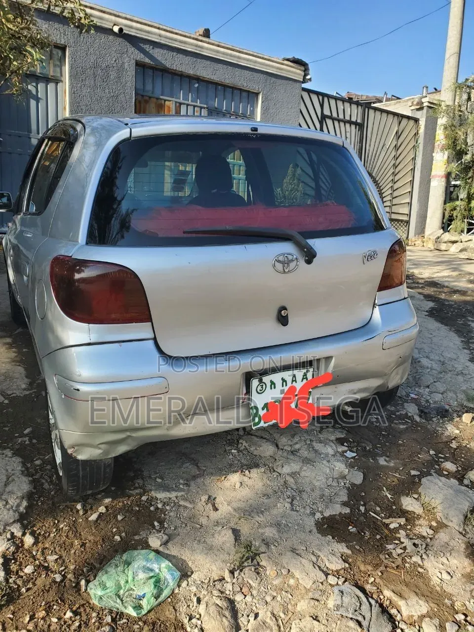 Toyota Vitz 2002 Silver