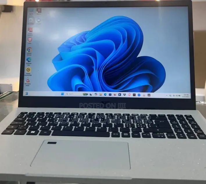 New Laptop Acer Aspire 5 16GB Intel Core i7 SSD 1T