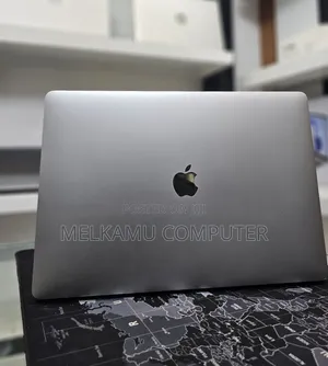 New Laptop Apple MacBook Pro 2019 16GB Intel Core i9 SSD 512GB