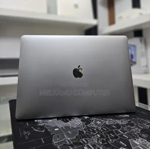 New Laptop Apple MacBook Pro 2019 16GB Intel Core i9 SSD 512GB
