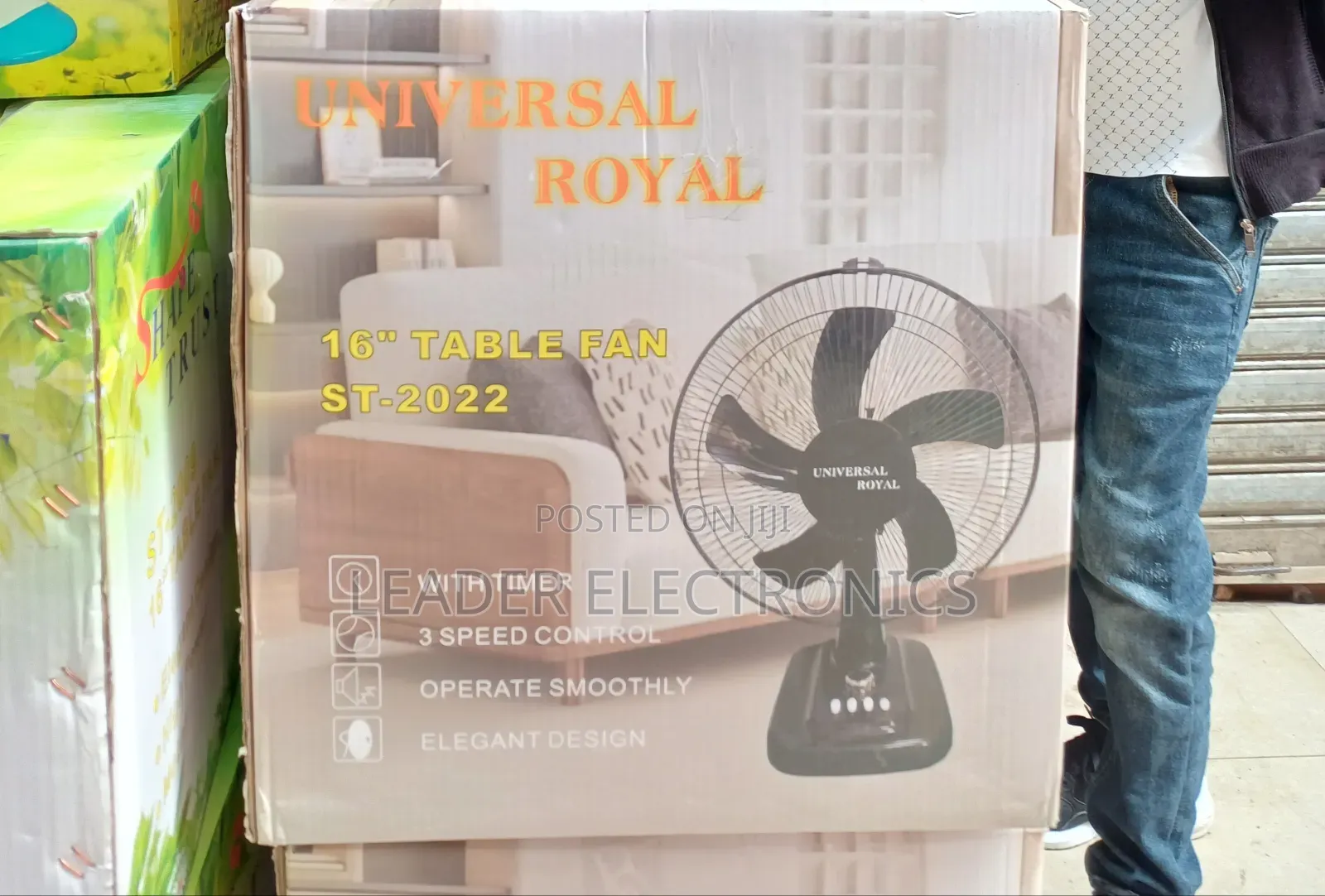 Universal Royal 16" Table Fan – Reliable Cooling for Everyday Use