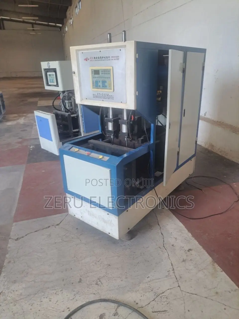 Molding Machine