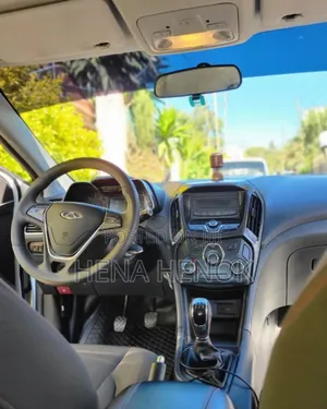 Chery Arrizo 5 Plus 2023 White