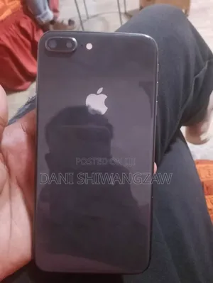 Apple iPhone 8 Plus 64 GB Black