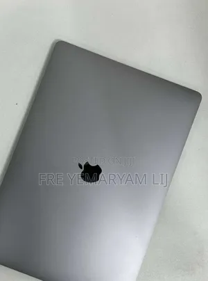 New Laptop Apple MacBook Pro 2019 32GB Intel Core i9 SSD 512GB