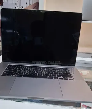 New Laptop Apple MacBook Pro 2019 32GB Intel Core i9 SSD 512GB