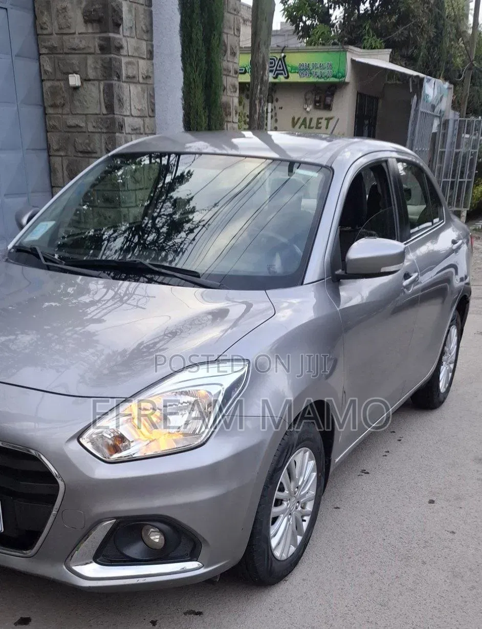 Suzuki Dzire 2022 Silver