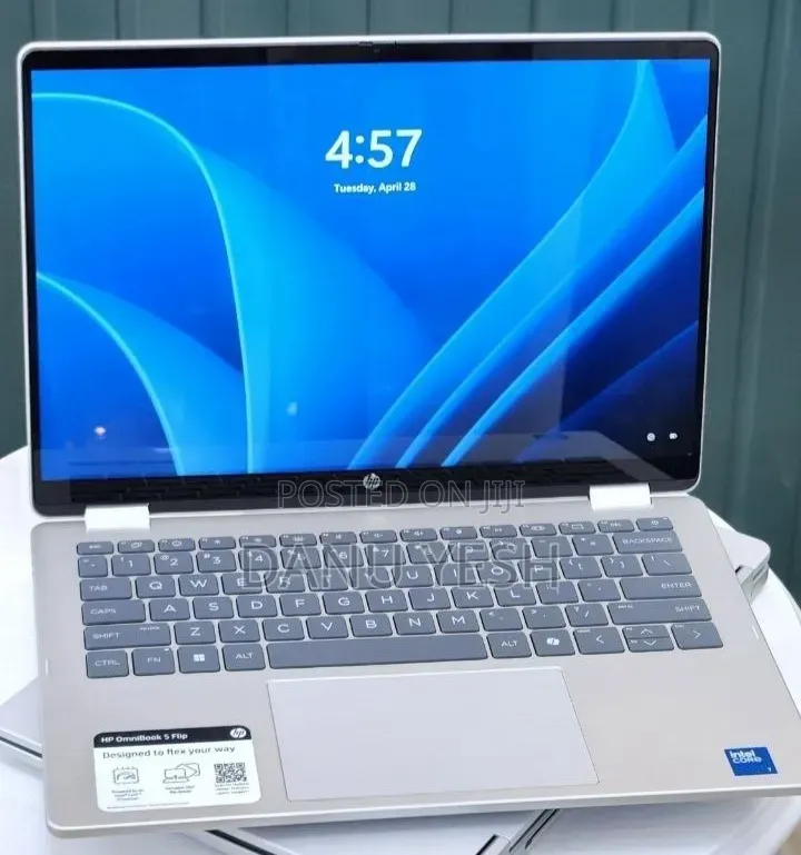 New Laptop HP OmniBook 5 Flip 14-fp0023dx 16GB Intel Core 7 SSD 512GB