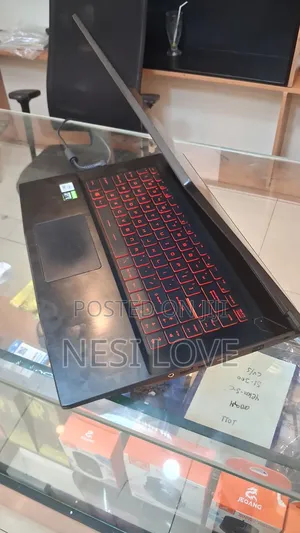 New Laptop MSI GF65 Thin 10UE 16GB Intel Core i7 SSD 512GB