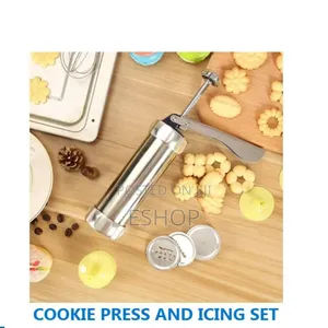 From Dough to Design: 21-Piece Cookie Frosting Station