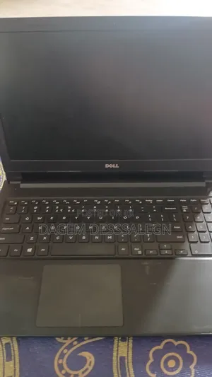 Laptop Dell Vostro 15 3568 4GB Intel Core i5 HDD 512GB